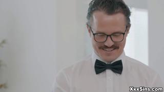 Under-dressed bride's secret🤫 wedding surprise: hidden cock🌭 invasion