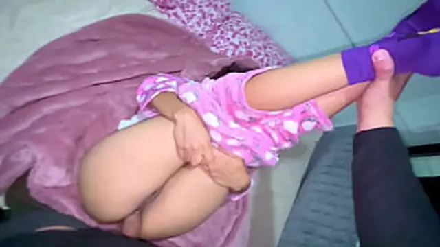 AY, AAAY ��S�CAMELA DEL CULO!! �S�CALA! Jovencita Culona y Estrecha Follada por el ANO Muy APRETADO, parte 2