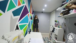 Lola Eastking, The Shoplifting色情Slut Experience, Intro