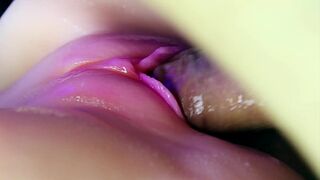 Juicy pussy close-up absorbs a portion of sperm from a big cock and slurps!