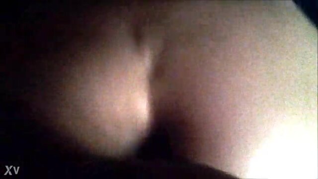 Argentine wife shows her hot ass and takes a big dick